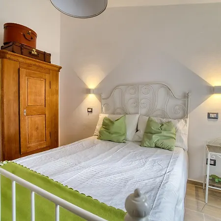 Feriehus Borgo Canapegna - 
