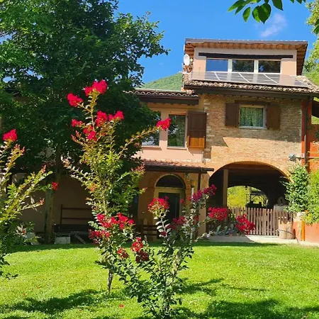 בית נופש Borgo Canapegna - 