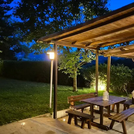 Feriehus Borgo Canapegna - 